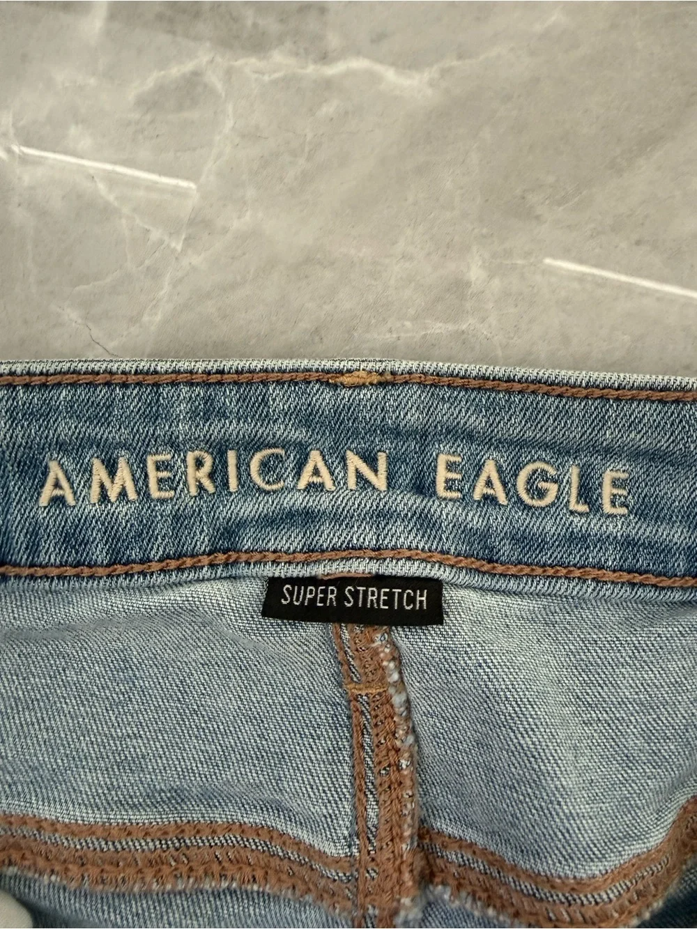 Women’s American Eagle Hi-Rise Super Stretch Hand Cut Off Shorts Distressed 4